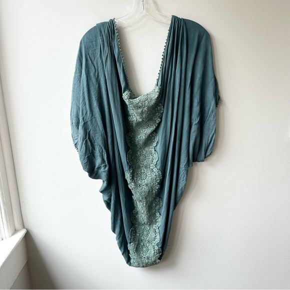 NWT Easel faded teal lace trim open front shrug - Picture 6 of 9